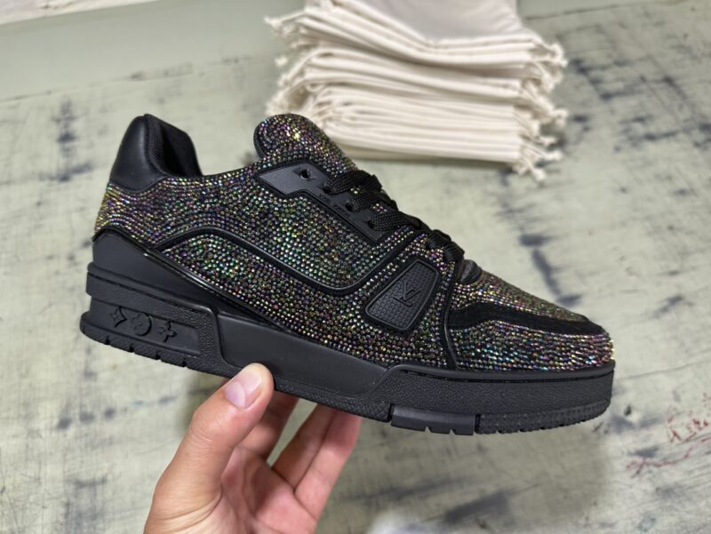 LV