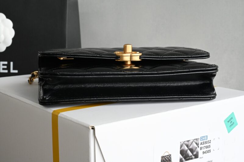 Platinum Edition ▪️ Genuine Grade Packaging as  New Arrival 🆕𝗖𝗵𝗮𝗻𝗲𝟭 𝟐 𝟓𝐬  Brand new version of the small gold ball double bead chain 𝐰𝐨𝐜 Returns! - Image 3